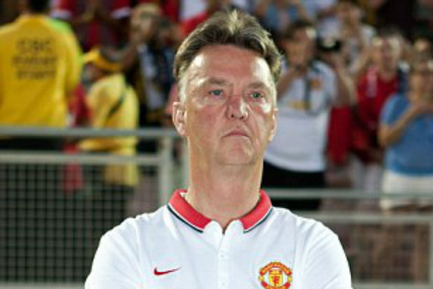 MU Menang Telak, Van...