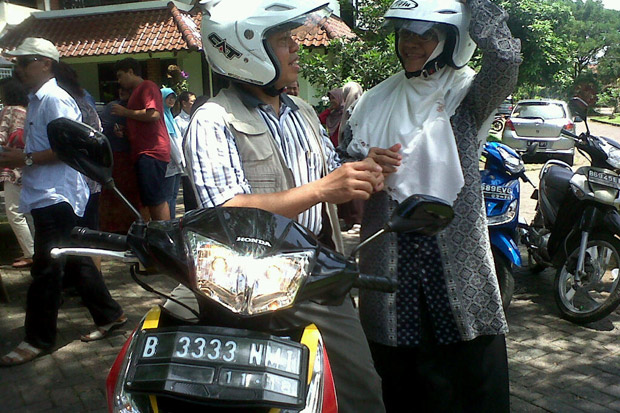 Kepada Pemudik, Nur...