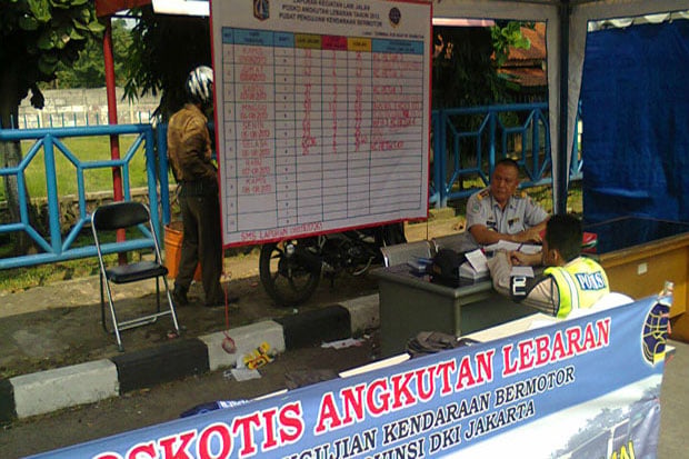 Puluhan Personel Gabungan...