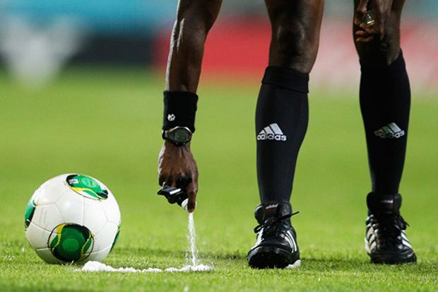 Liga Premier Gunakan...