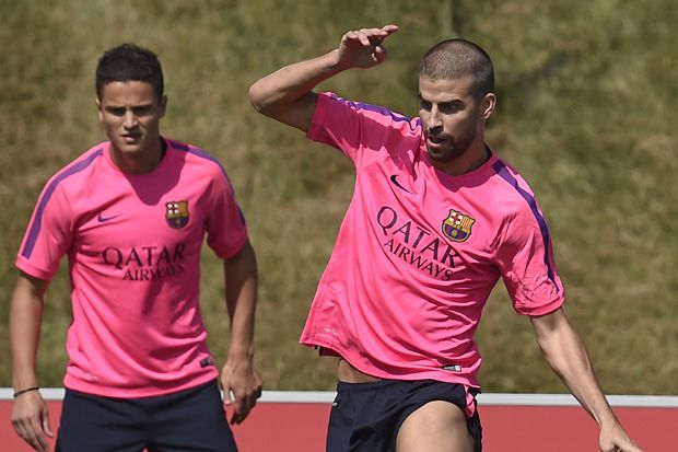 Pique Terlempar Dari...