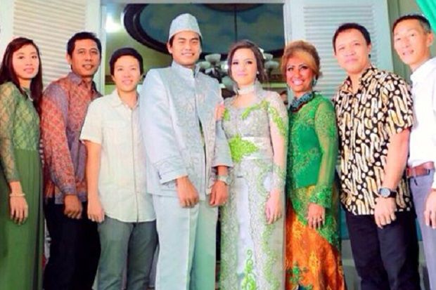 Tontowi Ahmad Resmi...