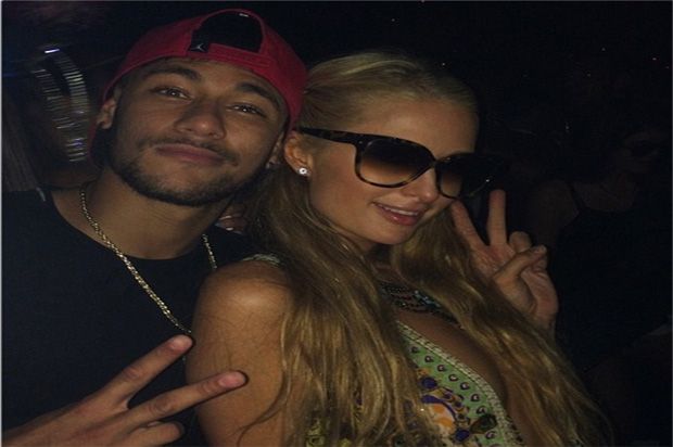 Neymar Pesta Bareng...