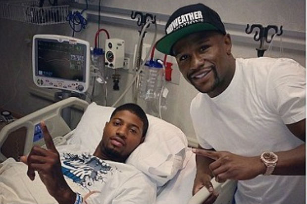 Mayweather Besuk Paul...