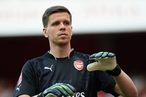 Szczesny Tantang Ospina...