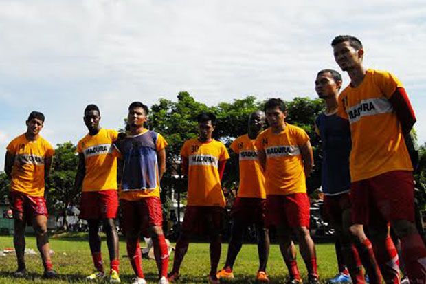 Persepam Meredam Empat...