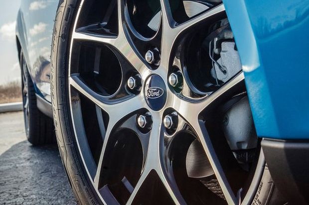 Ford Tawarkan Penggantian...