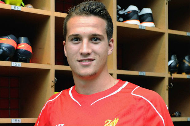 Liverpool Dapatkan Bek...