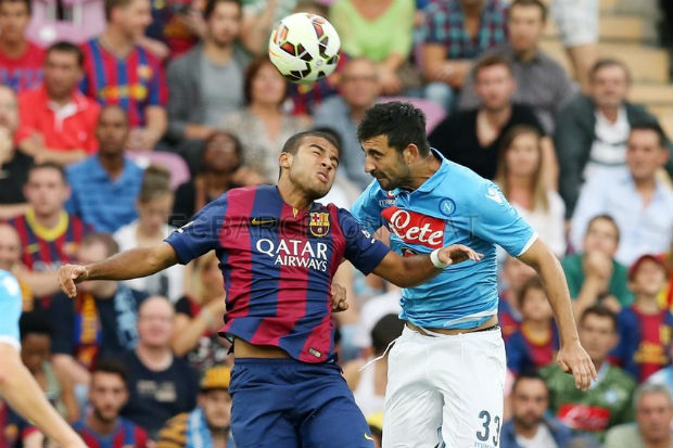 Napoli Tumbangkan Barcelona