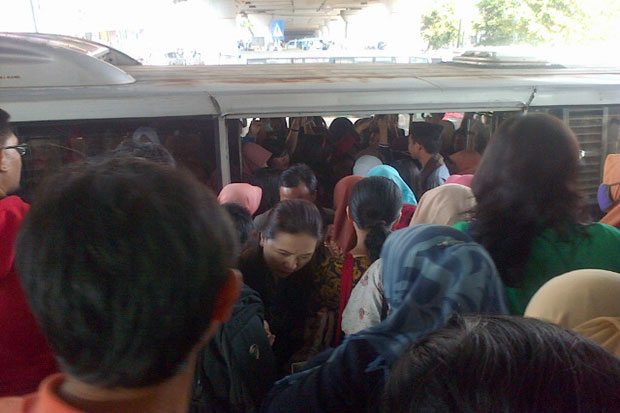 Butuh 20 Menit Menunggu...
