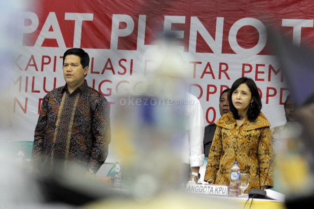 KPU Kembali Serahkan...