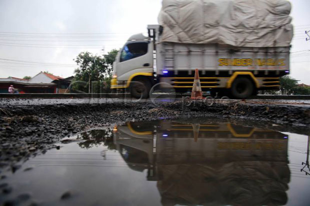 Warga Keluhkan Kerusakan...