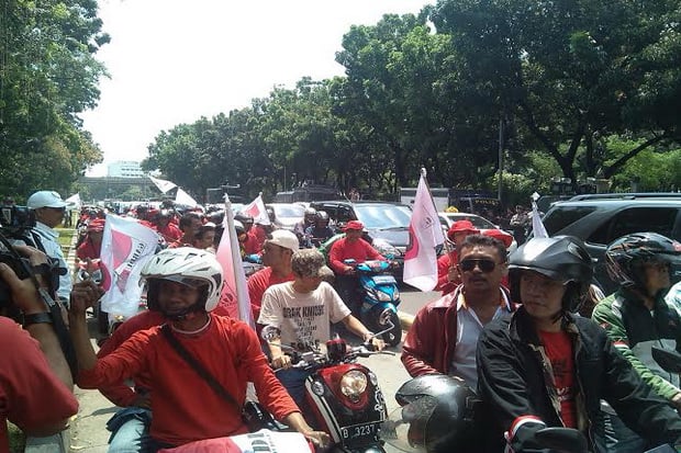 Kawal Sidang Gugatan,...