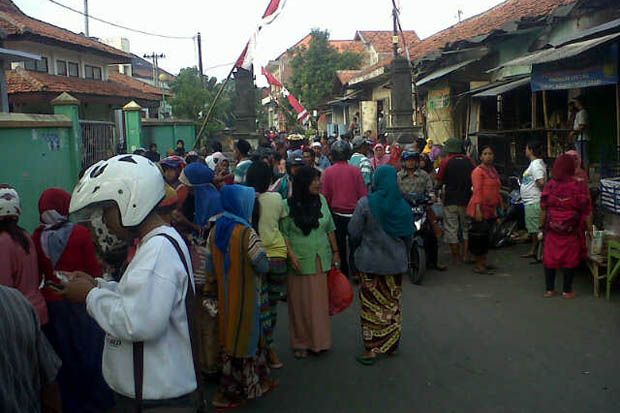 Pasar Srimangunan Terbakar,...