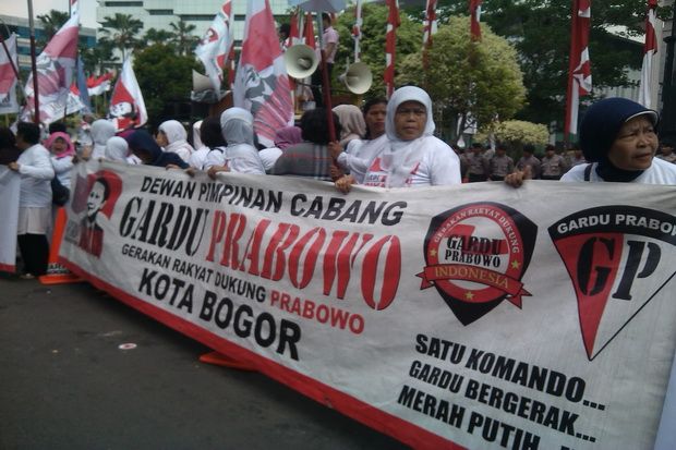 Ibu-Ibu dari Bogor Beri...