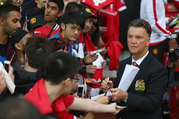 Van Gaal Minta Fans...