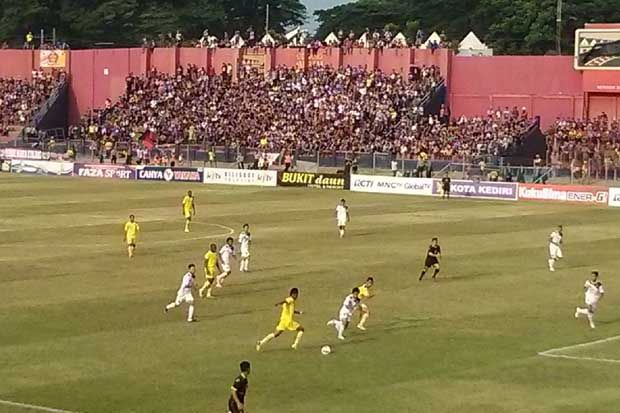 Comeback Persik Libas...