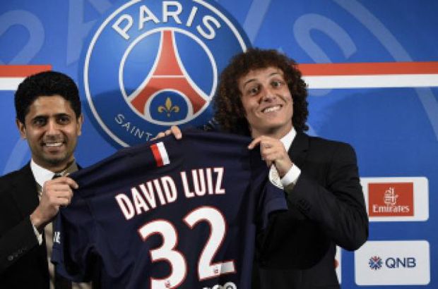 Luiz : Chelsea Rugi...