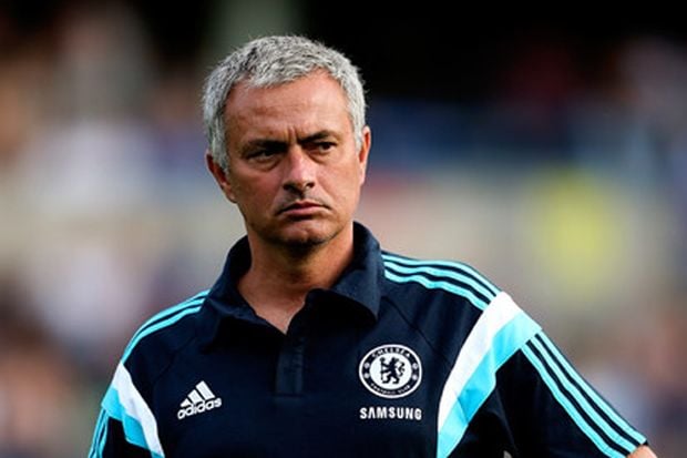 Mourinho Pastikan Chelsea...