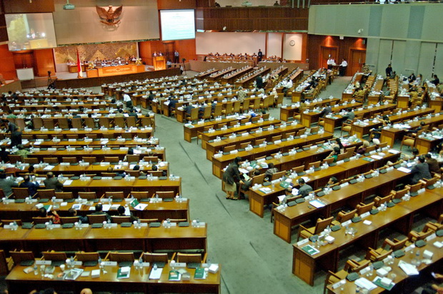 RAPBN 2015 Dinilai Beratkan...