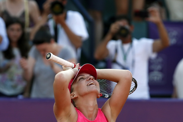 Halep Tunggu Sharapova...