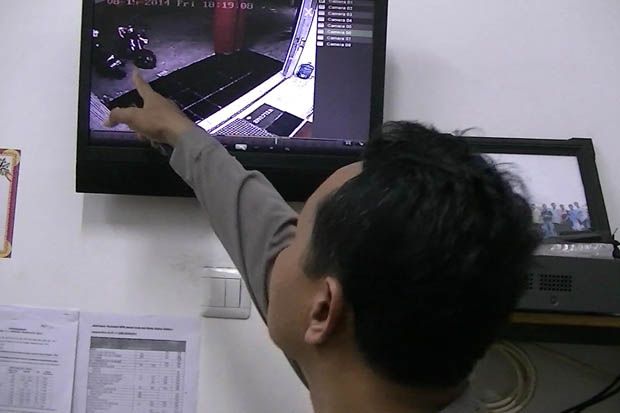 Aksi Pencuri Motor di...