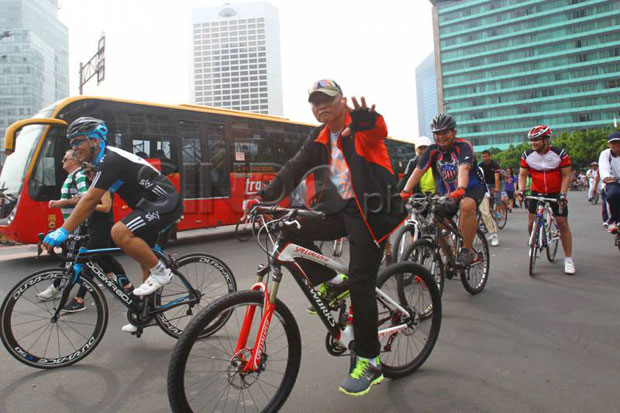 HUT Ke-69, Car Free...
