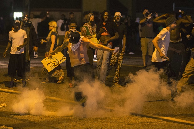 Ferguson Kian Memanas,...