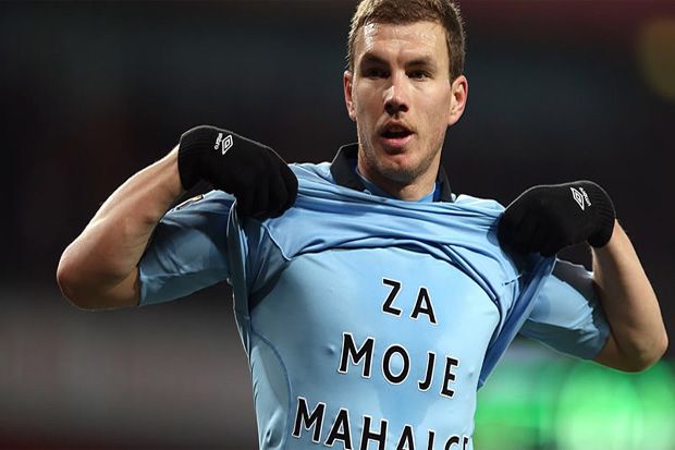 Dzeko Perpanjang Kontrak...