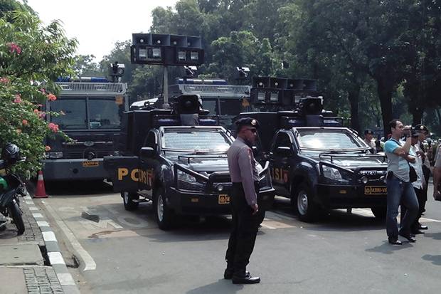 Water Canon dan Barakuda...