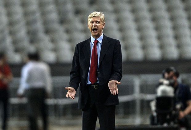 Ditimpuk Botol Wenger...