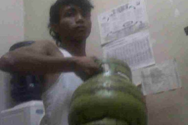 Tepergok Curi Tabung...