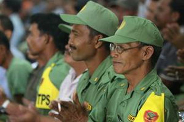 PNS Ini Sunat Uang Insentif...