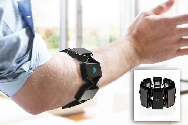 Myo Armband Lebih Memudahkan...