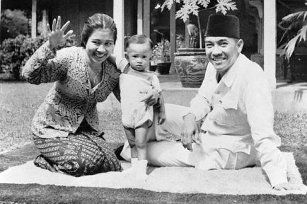 Kisah Cinta Soekarno...