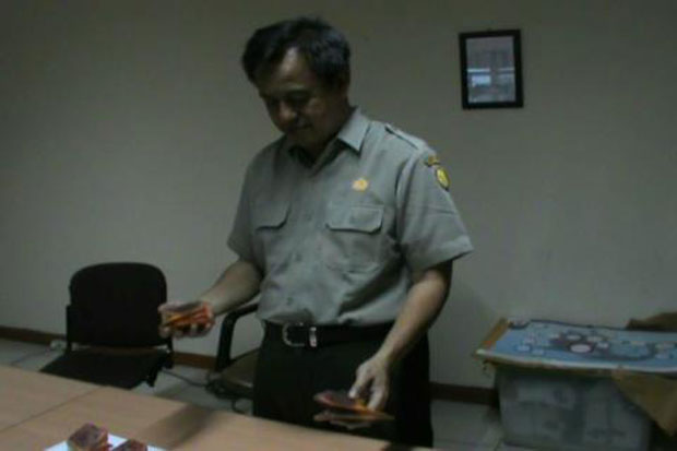 Penyelundupan Paruh...