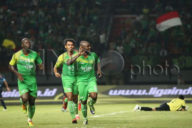 Persebaya Pasrah Lawan...