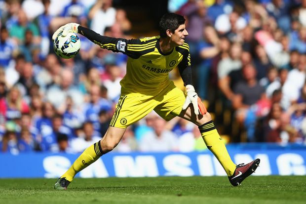 Chelsea Lambat Panas,...