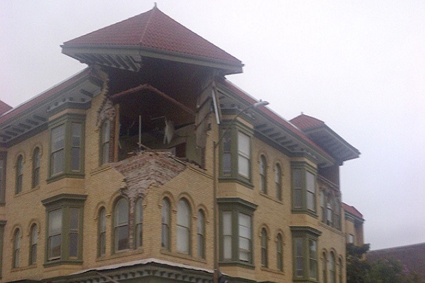 Gempa California Terbesar...