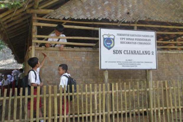 Siswa SDN Cijaralang...