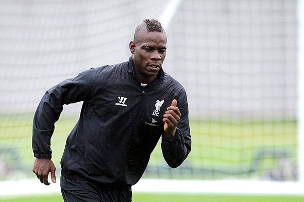 Balotelli Jalani Latihan...