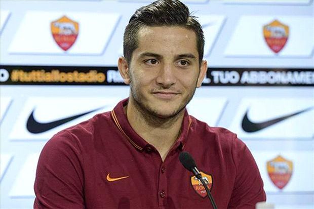 Manolas Lebih Pilih...