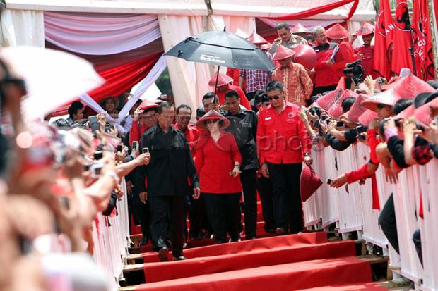 PDIP Dinilai Kerap Manfaatkan...