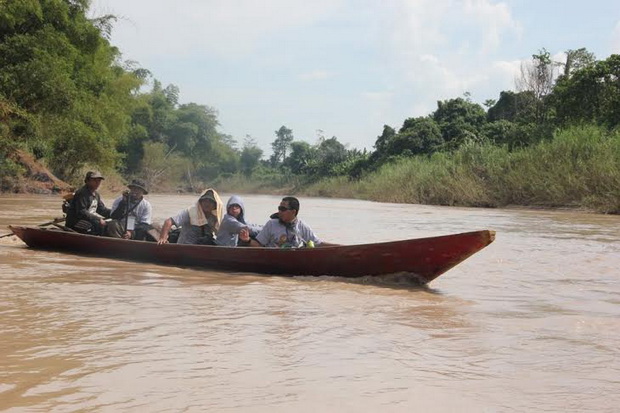 Perbaiki Pipa di Sungai,...