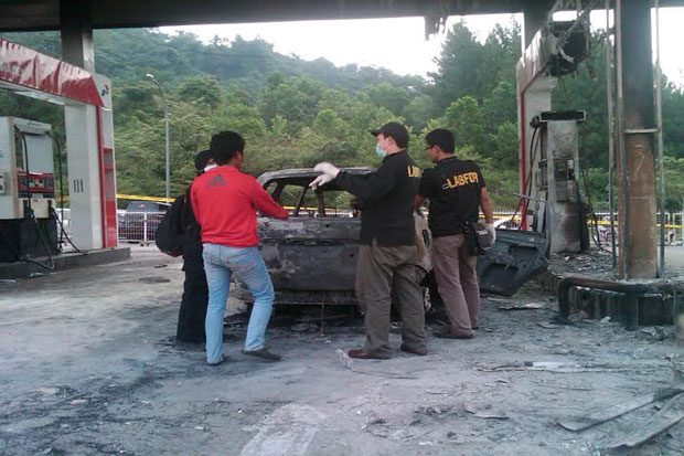 Avanza Terbakar di SPBU...
