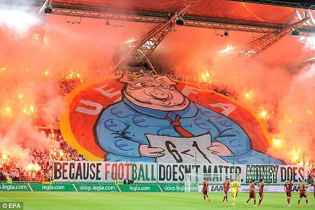 Fans Legia Warsawa Hina...