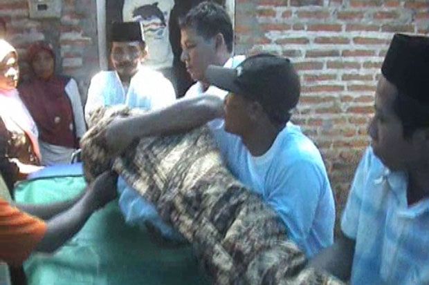 Pemuda Tega Gorok Ibu...