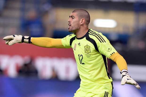 Valdes Pilih Klub Besar...