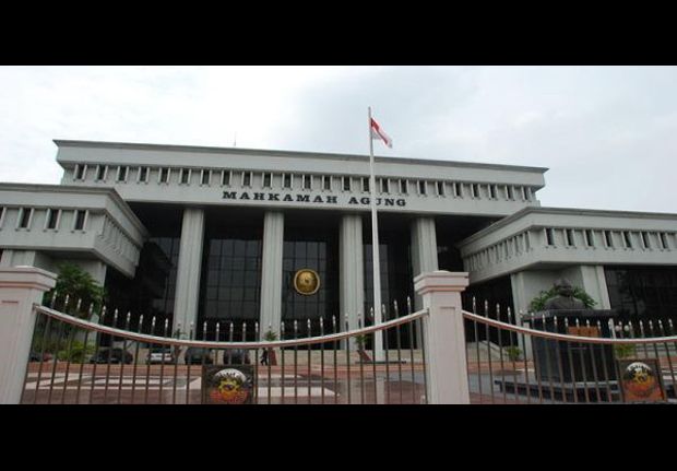 Lima Calon Hakim Diwajibkan...