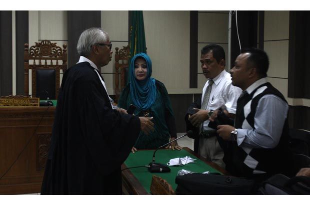 Eksepsi Eks Bupati Karanganyar...
